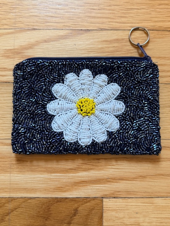 Handbags - Monya Beaded Daisy coin Pouch - Navy with White & Yellow Daisy EUC